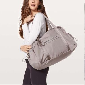 Lululemon Everywhere Duffle